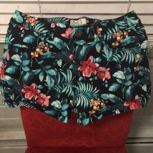 Flower shorts